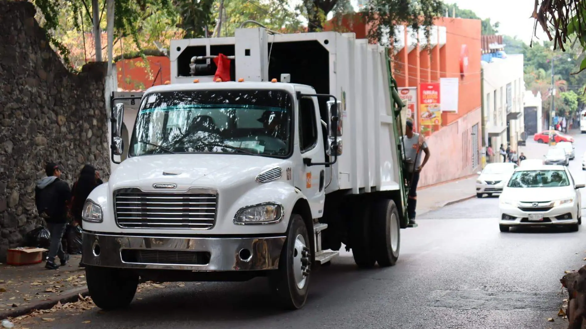 camión basura luis flores